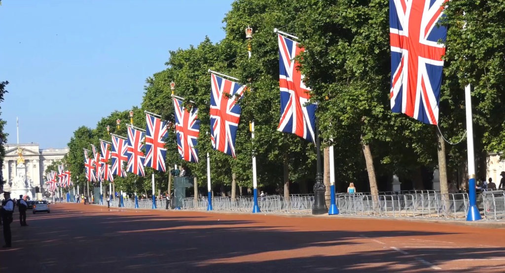 The Mall London Harrison Flagpoles